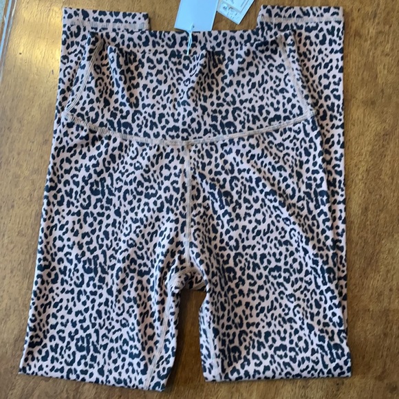 ALLFENIX Cheetah Sand 7/8 Legging - Picture 4 of 9